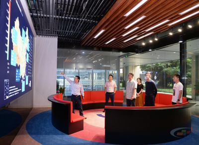 山東重山集團董事長王魯淄一行到訪中國水泥網，共商電子商務服務新篇章